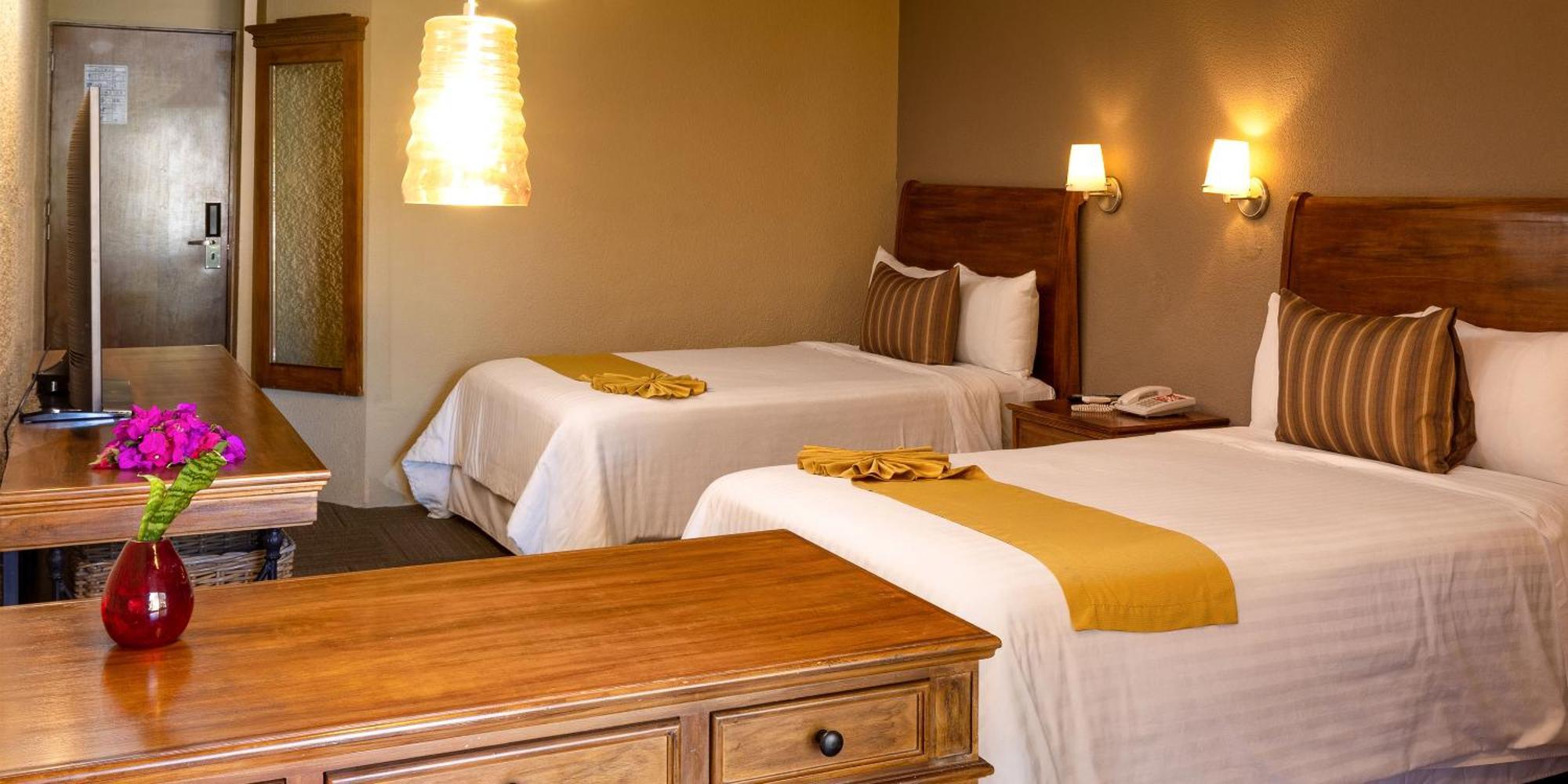 โรงแรมเรอัล เด มินาส ซานมิเกล เด อาเญนเด ภายนอก รูปภาพ A guest room at the lodge