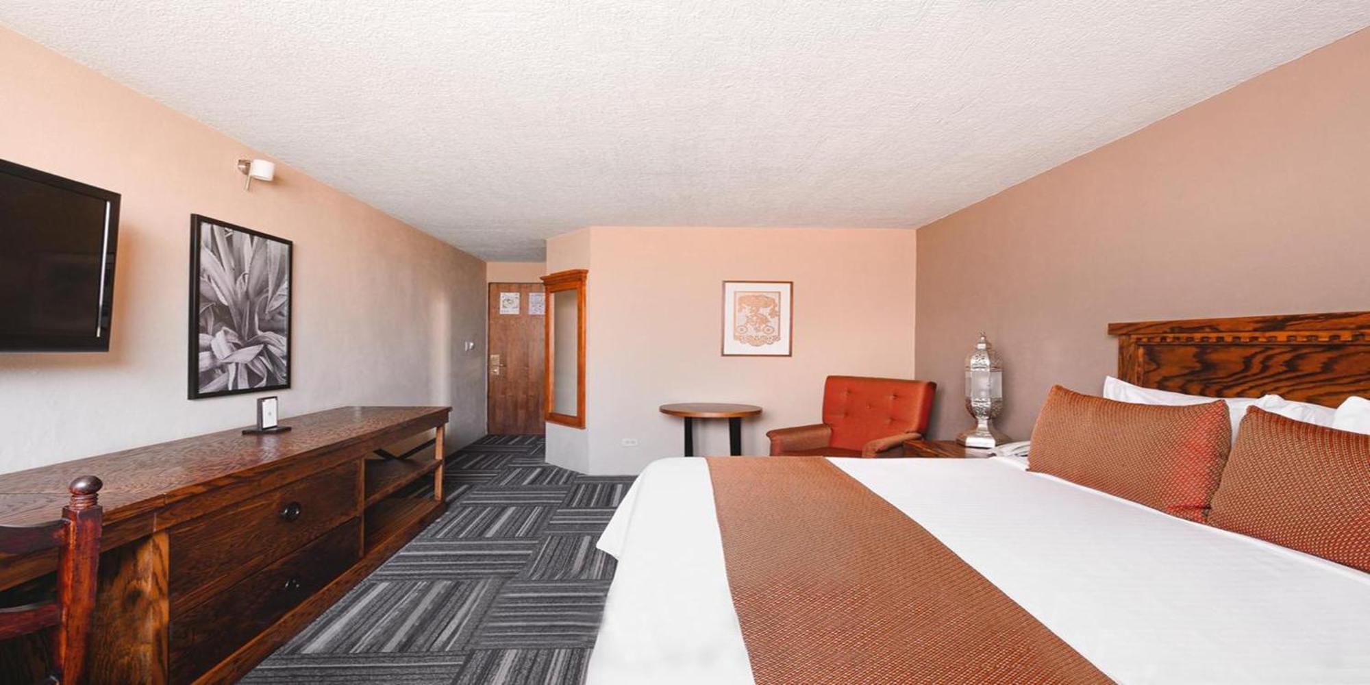 โรงแรมเรอัล เด มินาส ซานมิเกล เด อาเญนเด ภายนอก รูปภาพ A typical room at the hotel