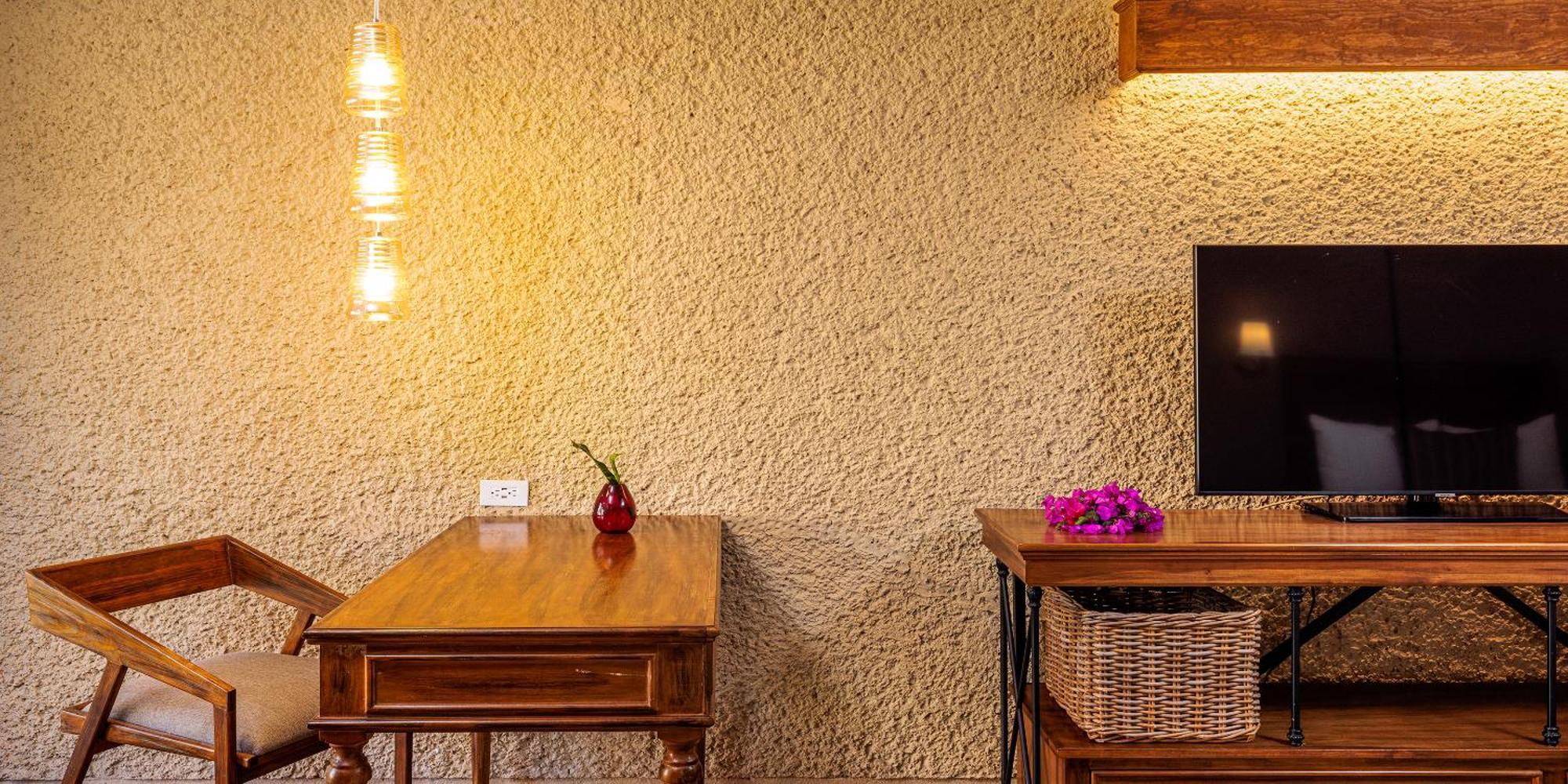 โรงแรมเรอัล เด มินาส ซานมิเกล เด อาเญนเด ห้อง รูปภาพ A wall with a layer of stucco